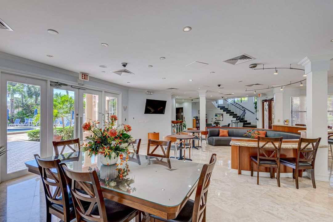 Activo con contrato: $6,000 (3 camas, 2 baños, 1446 Pies cuadrados)