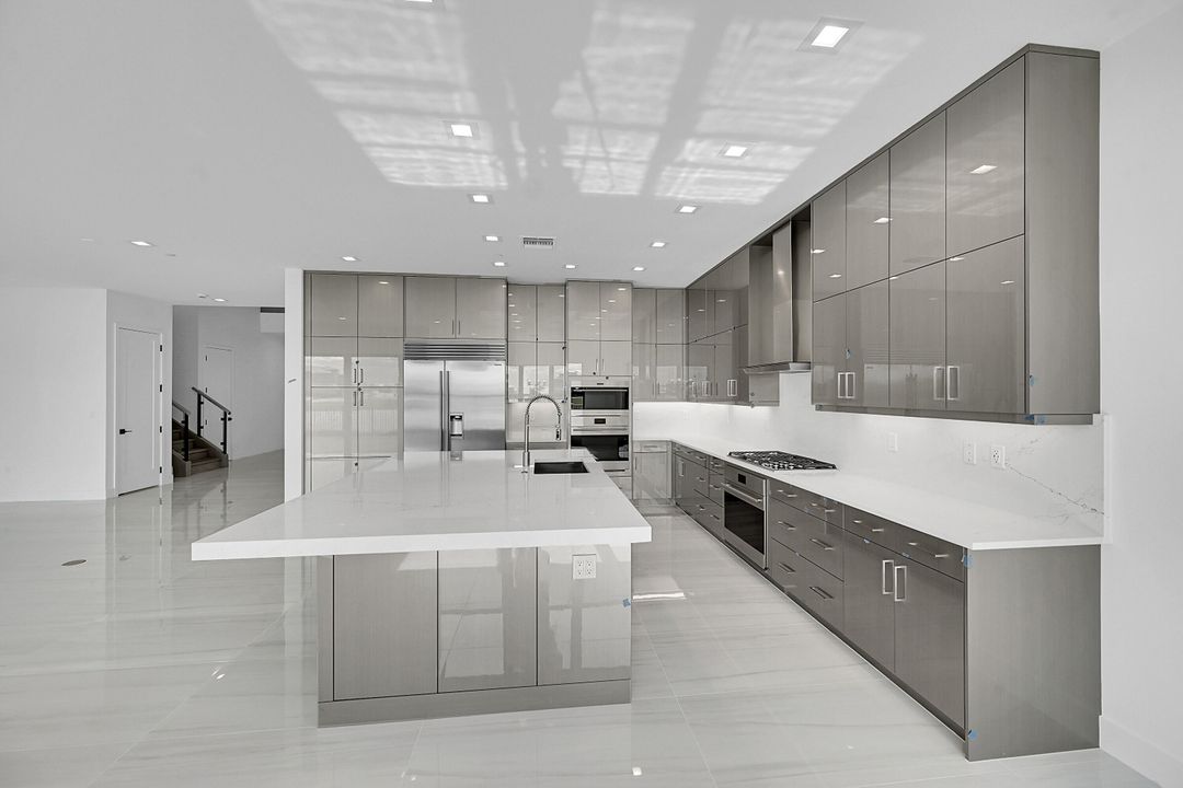 En Renta: $9,500 (5 camas, 5 baños, 5260 Pies cuadrados)