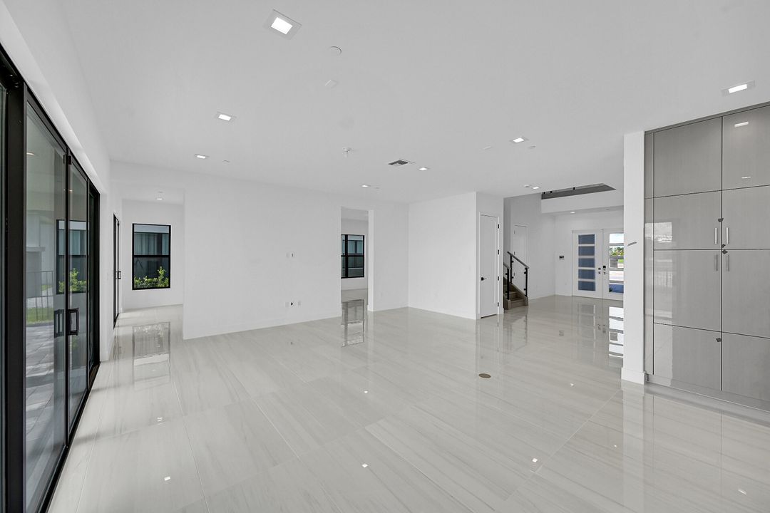 En Renta: $9,500 (5 camas, 5 baños, 5260 Pies cuadrados)