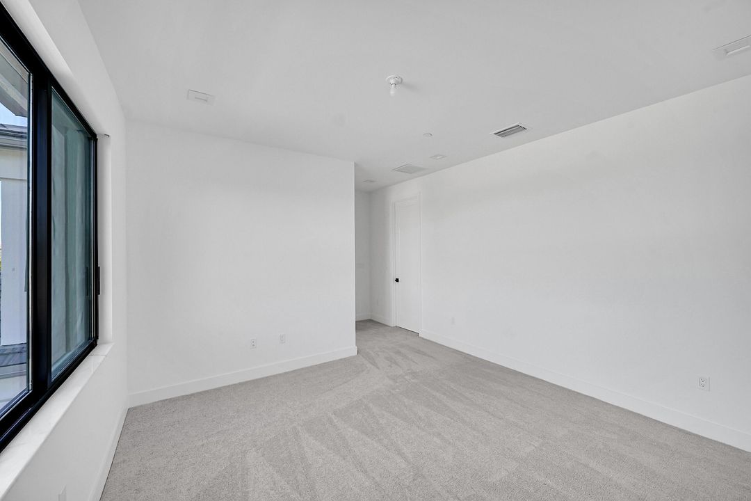 En Renta: $9,500 (5 camas, 5 baños, 5260 Pies cuadrados)