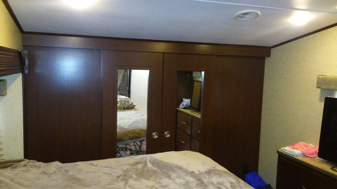 For Sale: $799,000 (3 beds, 2 baths, 1569 Square Feet)