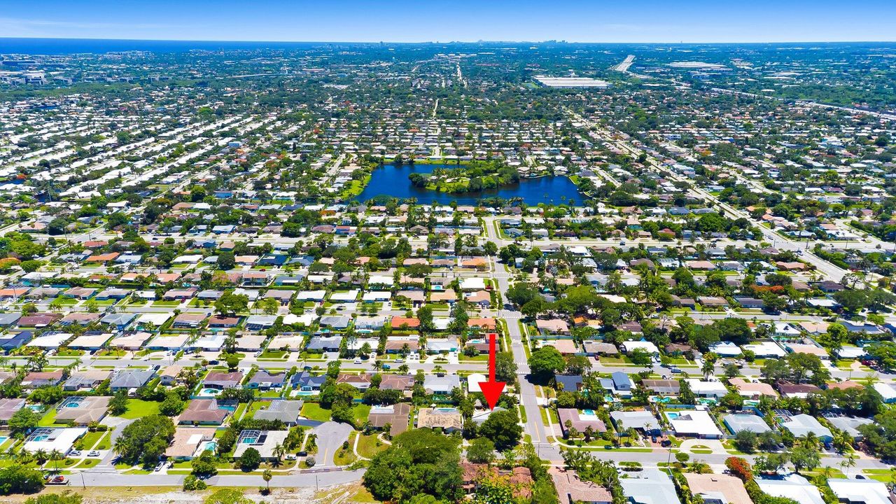 Activo con contrato: $899,900 (3 camas, 2 baños, 1862 Pies cuadrados)