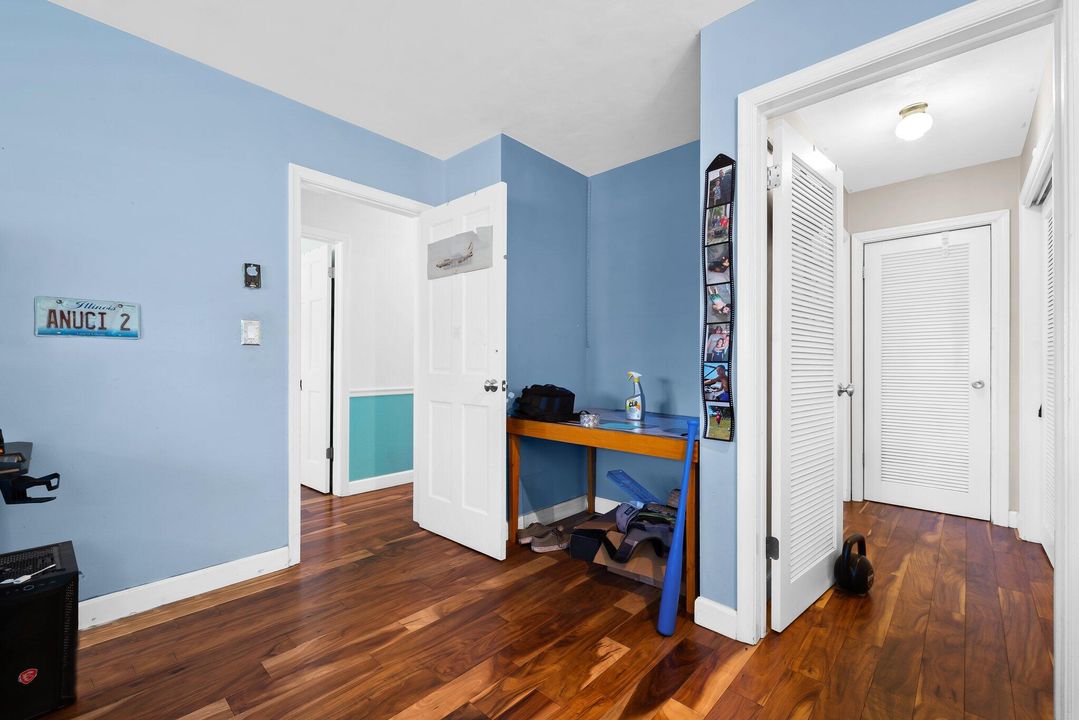 Activo con contrato: $899,900 (3 camas, 2 baños, 1862 Pies cuadrados)