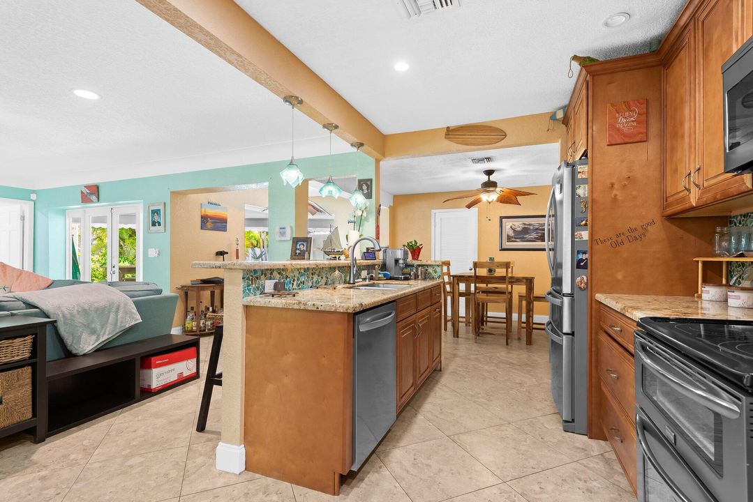 Activo con contrato: $899,900 (3 camas, 2 baños, 1862 Pies cuadrados)