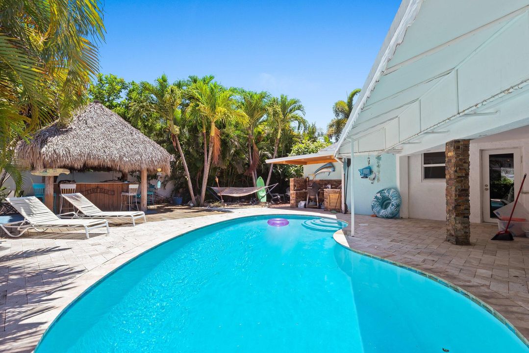 Activo con contrato: $899,900 (3 camas, 2 baños, 1862 Pies cuadrados)