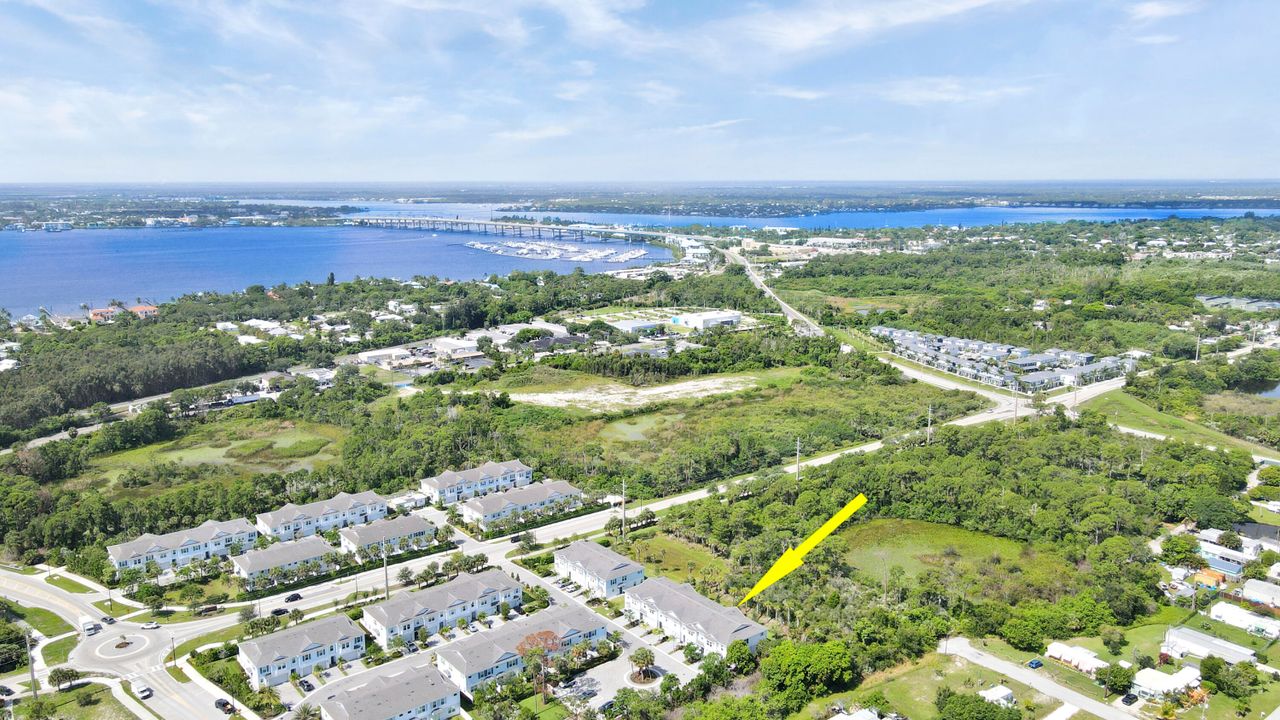 待售: $435,000 (3 贝兹, 2 浴室, 1974 平方英尺)