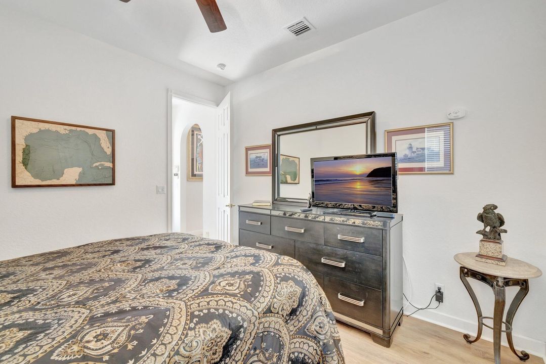 待售: $1,295,000 (4 贝兹, 3 浴室, 2818 平方英尺)