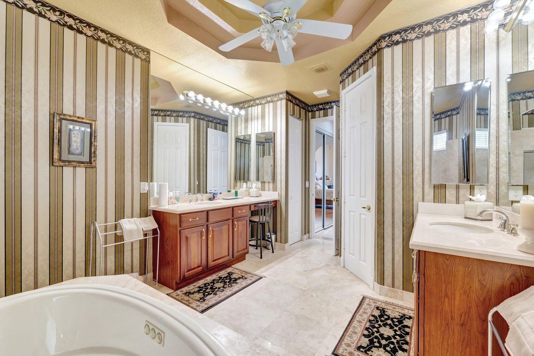 待售: $1,295,000 (4 贝兹, 3 浴室, 2818 平方英尺)