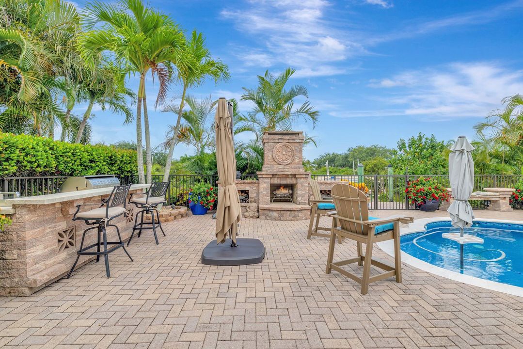 待售: $1,295,000 (4 贝兹, 3 浴室, 2818 平方英尺)