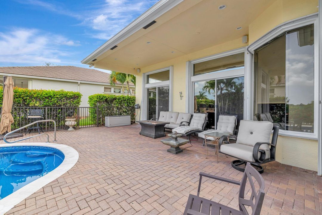 待售: $1,295,000 (4 贝兹, 3 浴室, 2818 平方英尺)