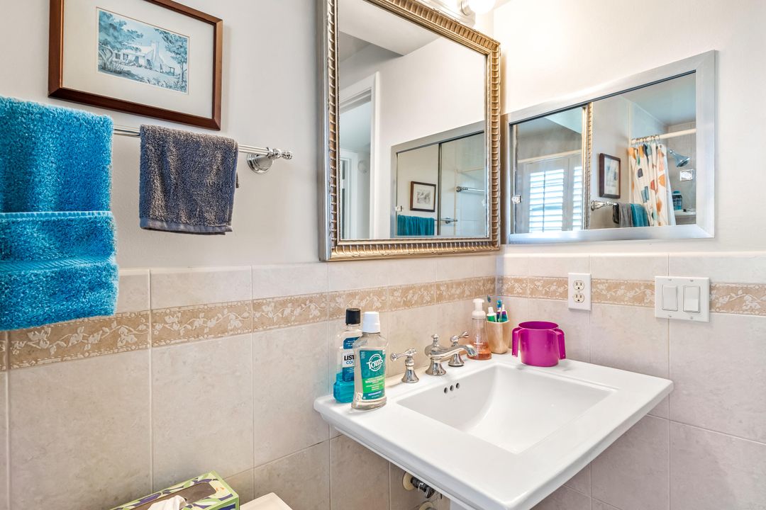 Active With Contract: $134,900 (2 beds, 2 baths, 841 Square Feet)