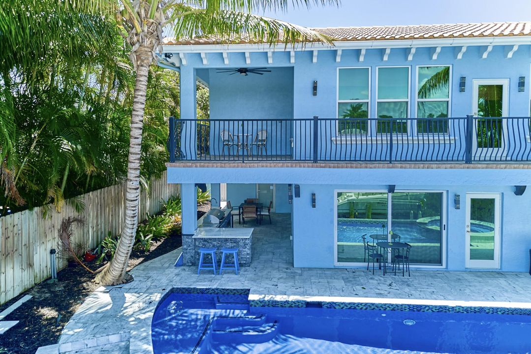 For Rent: $15,500 (5 beds, 4 baths, 2906 Square Feet)