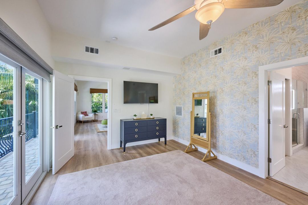 For Rent: $15,500 (5 beds, 4 baths, 2906 Square Feet)