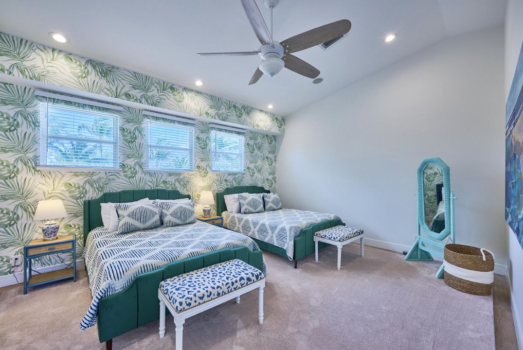 For Rent: $15,500 (5 beds, 4 baths, 2906 Square Feet)