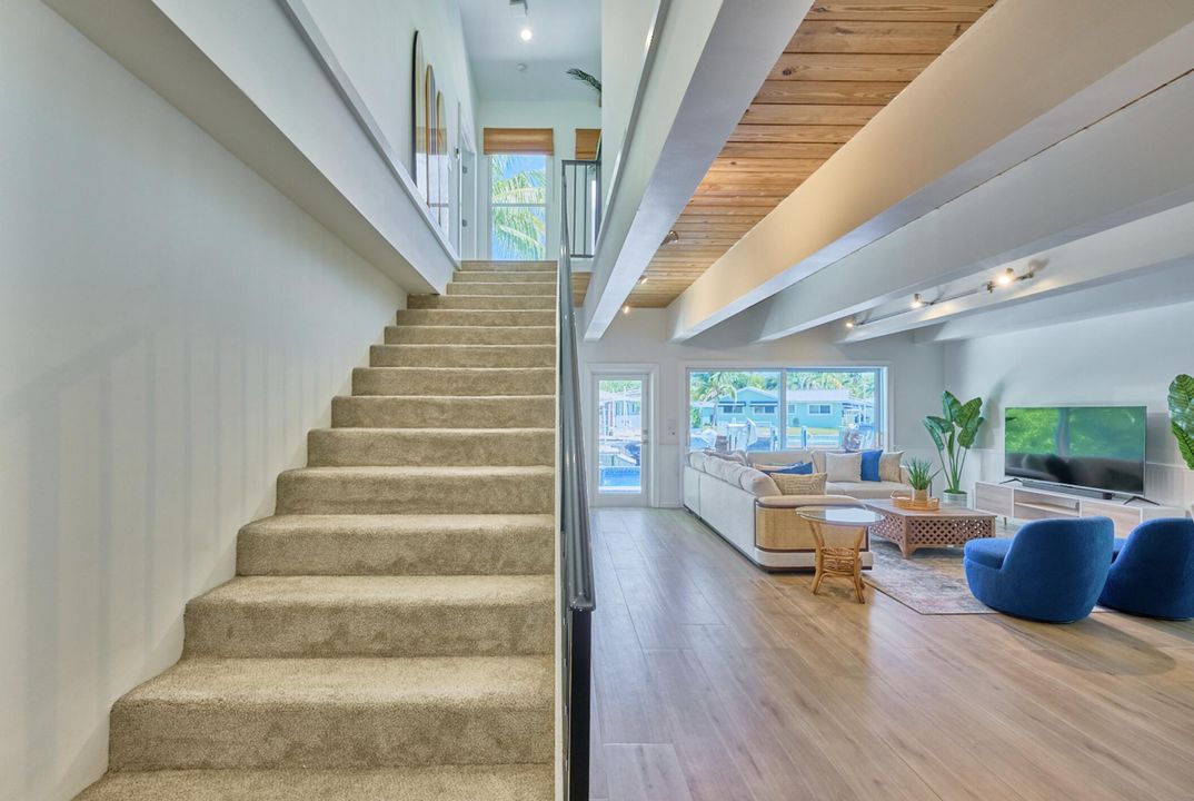 For Rent: $15,500 (5 beds, 4 baths, 2906 Square Feet)