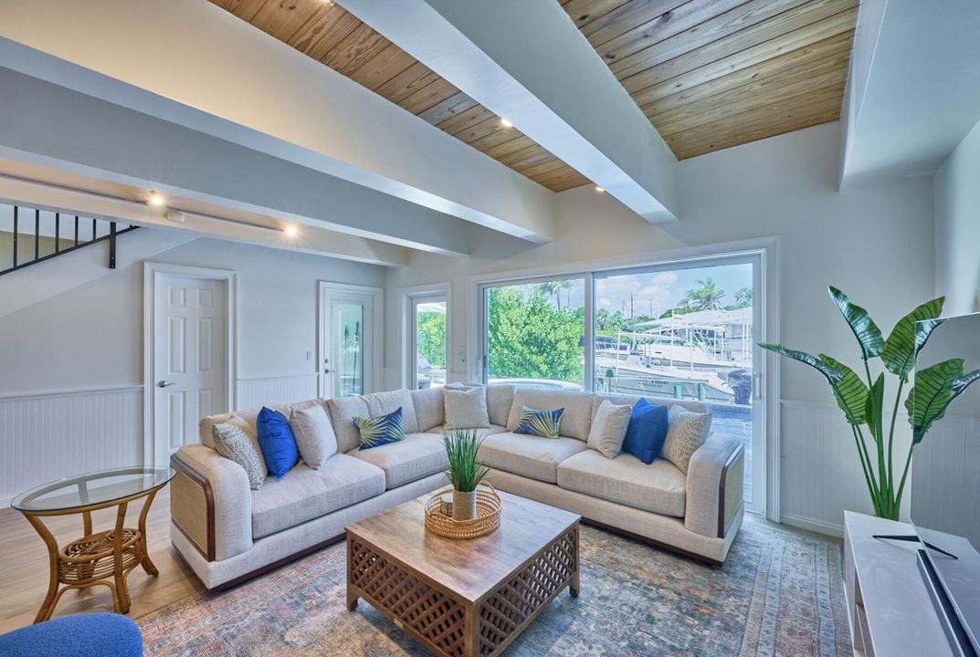 For Rent: $15,500 (5 beds, 4 baths, 2906 Square Feet)