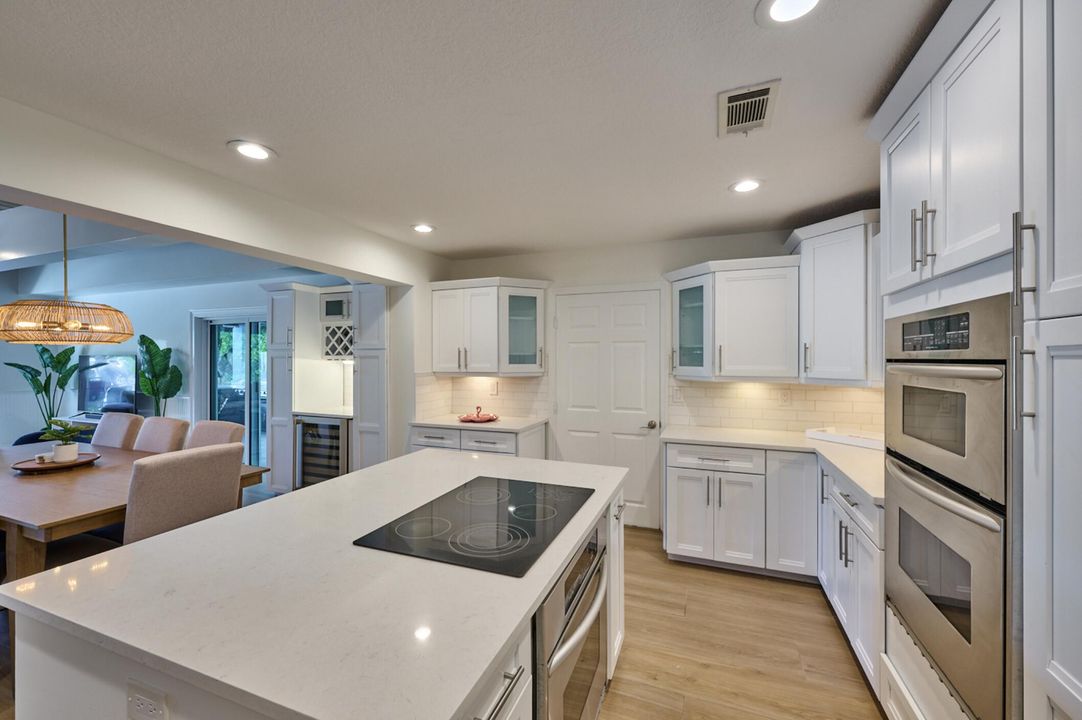 For Rent: $15,500 (5 beds, 4 baths, 2906 Square Feet)