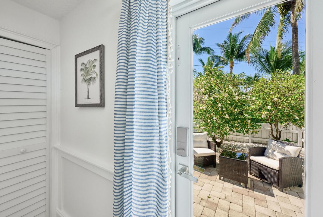 For Rent: $15,500 (5 beds, 4 baths, 2906 Square Feet)