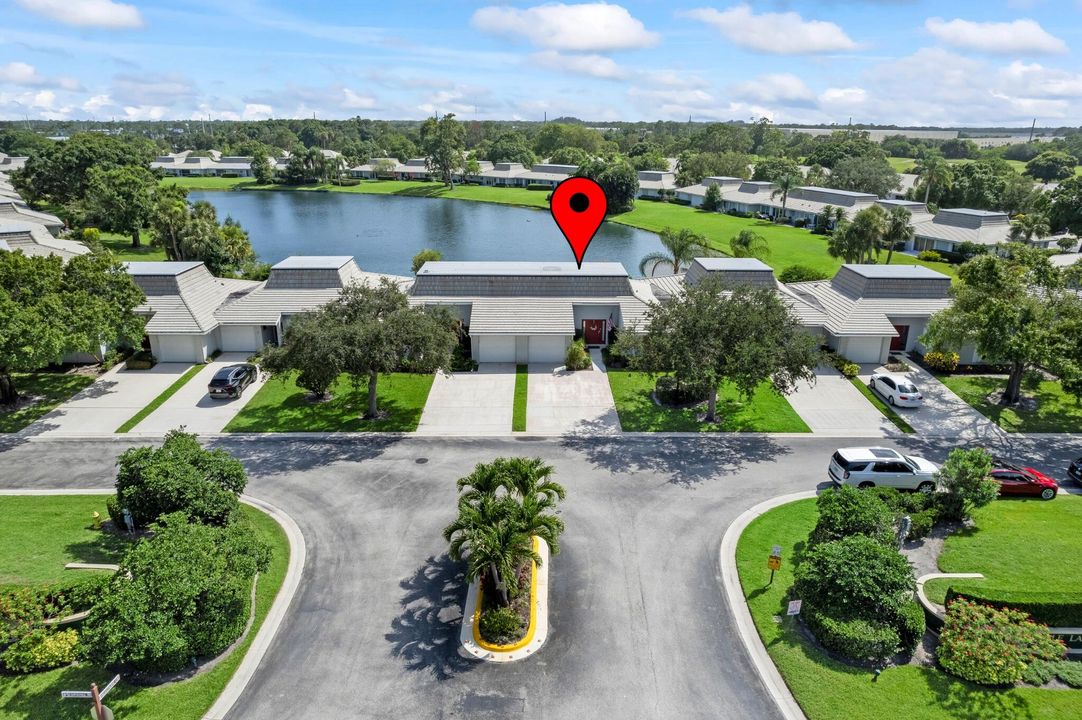 Active With Contract: $287,000 (2 beds, 2 baths, 1177 Square Feet)