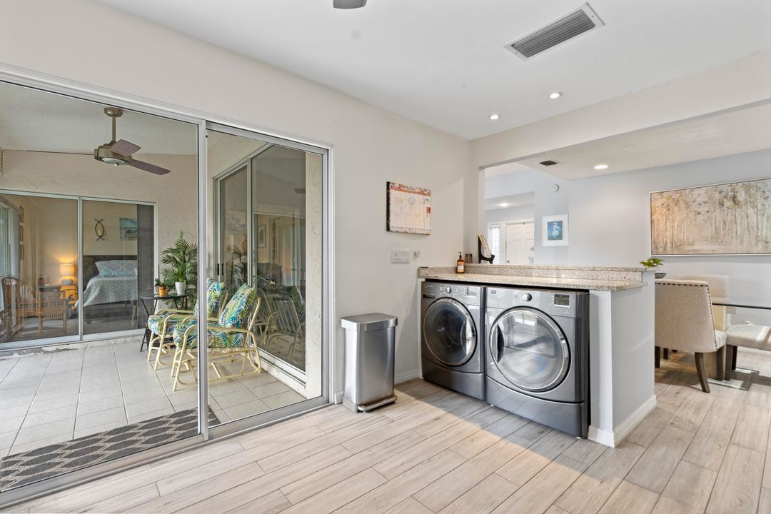 Active With Contract: $287,000 (2 beds, 2 baths, 1177 Square Feet)