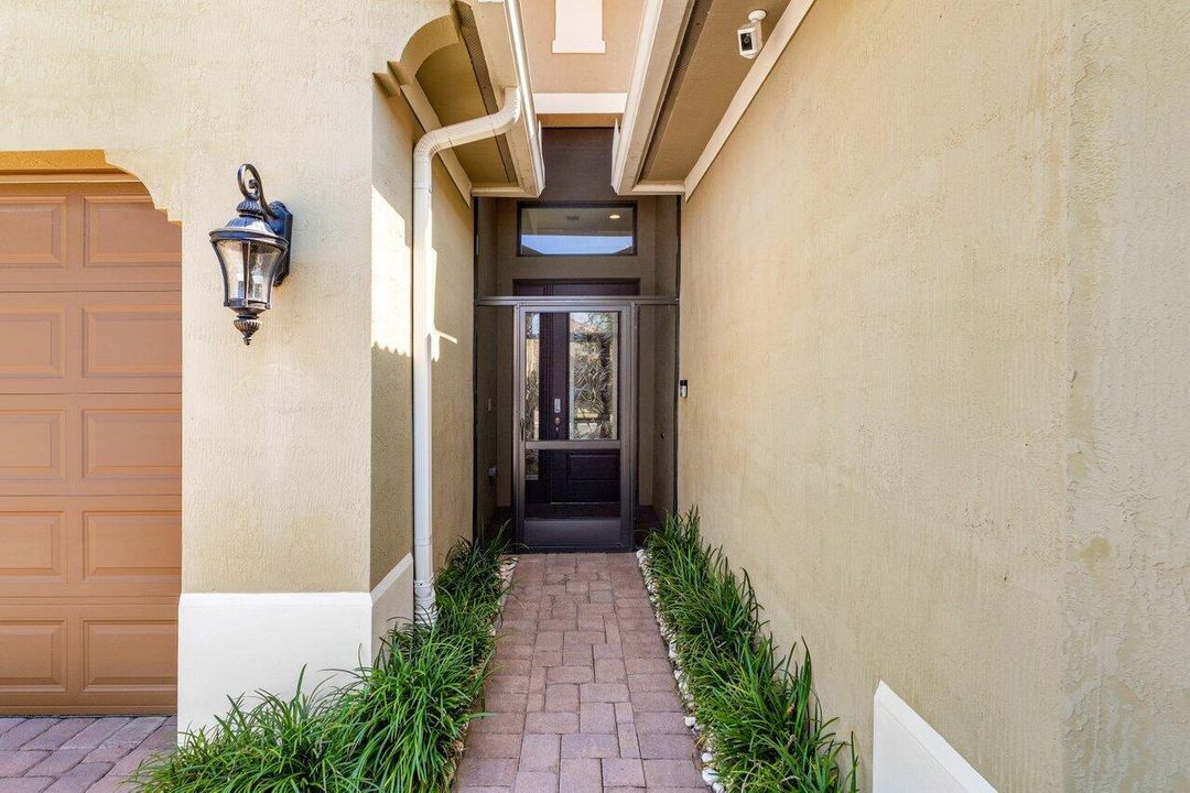 В аренду: $6,000 (2 спален, 2 ванн, 2601 Квадратных фут)