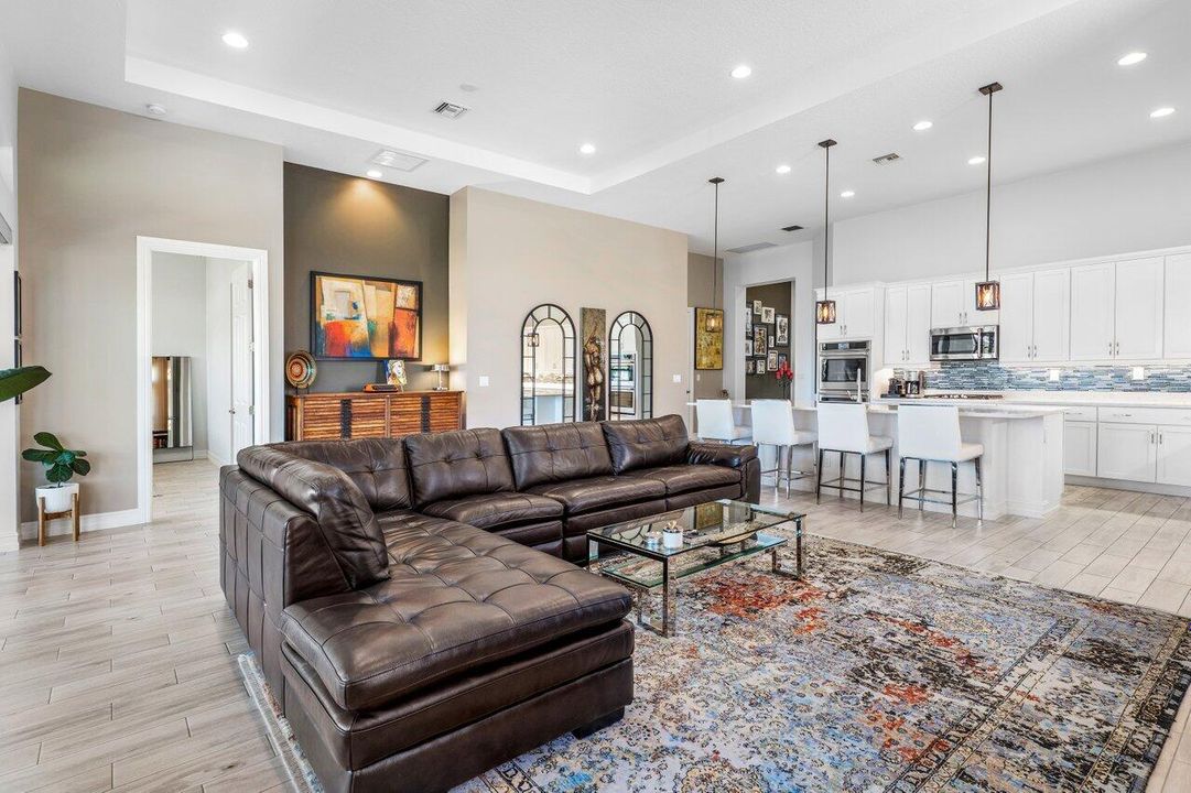 В аренду: $6,000 (2 спален, 2 ванн, 2601 Квадратных фут)