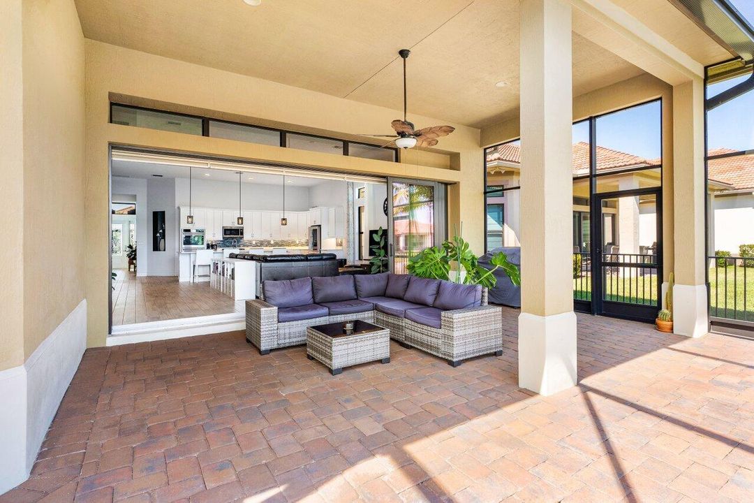 В аренду: $6,000 (2 спален, 2 ванн, 2601 Квадратных фут)