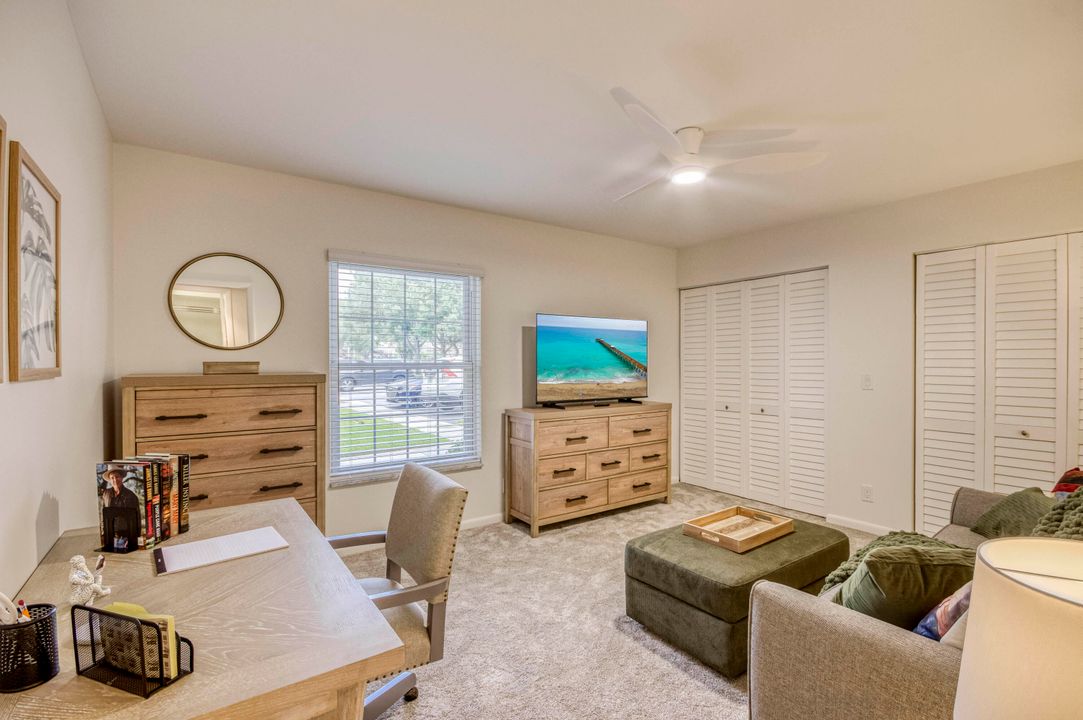 出租: $5,000 (2 贝兹, 2 浴室, 1251 平方英尺)