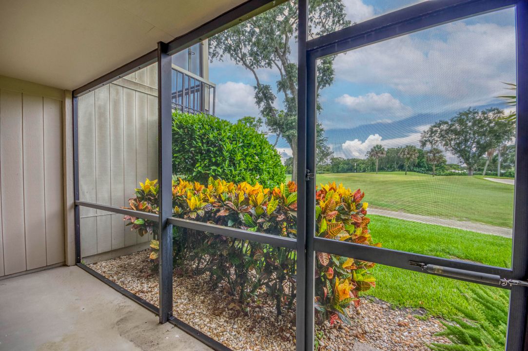 出租: $5,000 (2 贝兹, 2 浴室, 1251 平方英尺)