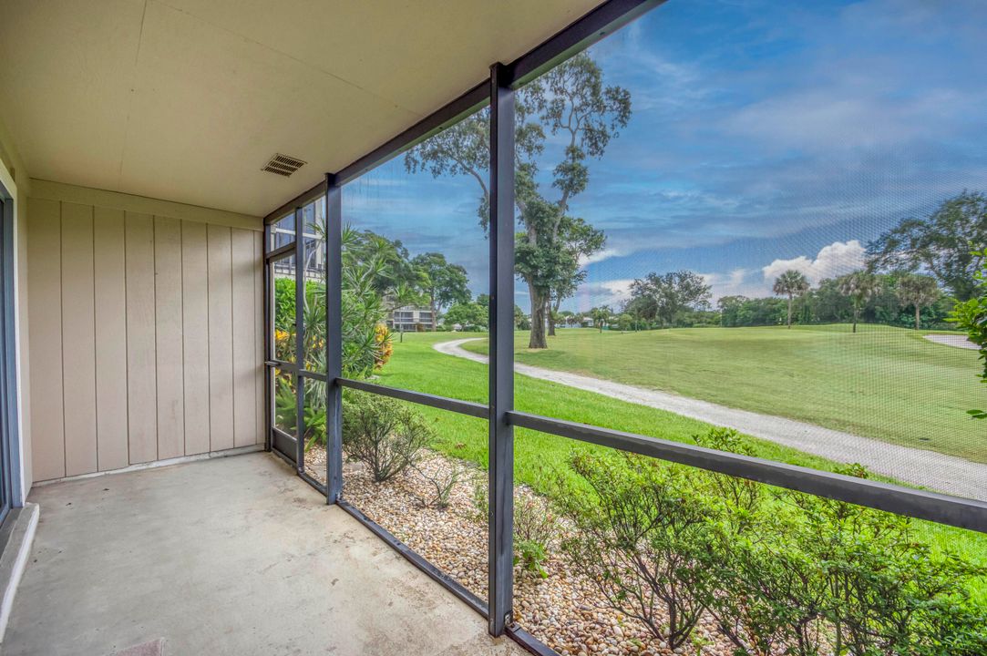 出租: $5,000 (2 贝兹, 2 浴室, 1251 平方英尺)