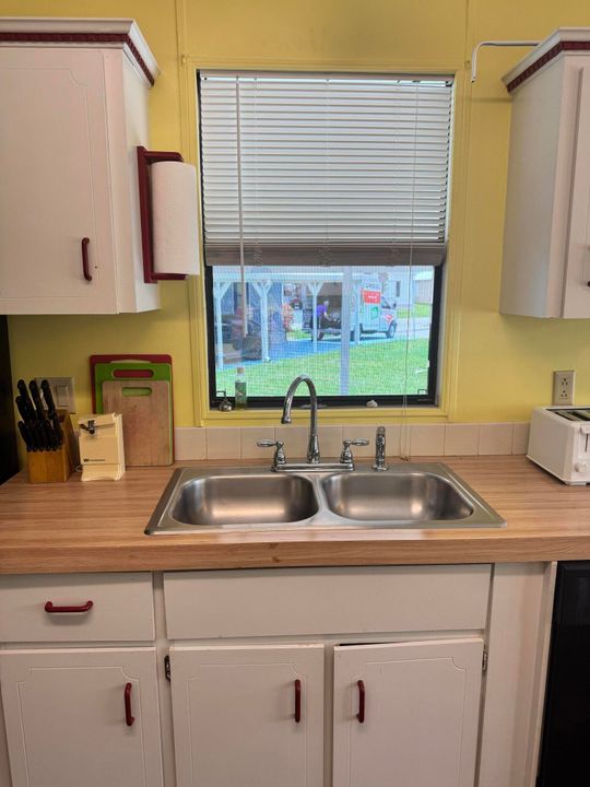 For Sale: $45,500 (2 beds, 2 baths, 1400 Square Feet)