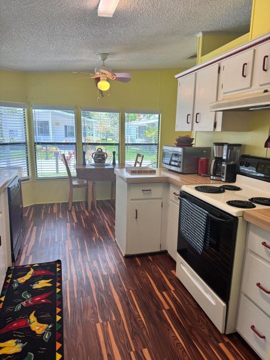 For Sale: $45,500 (2 beds, 2 baths, 1400 Square Feet)
