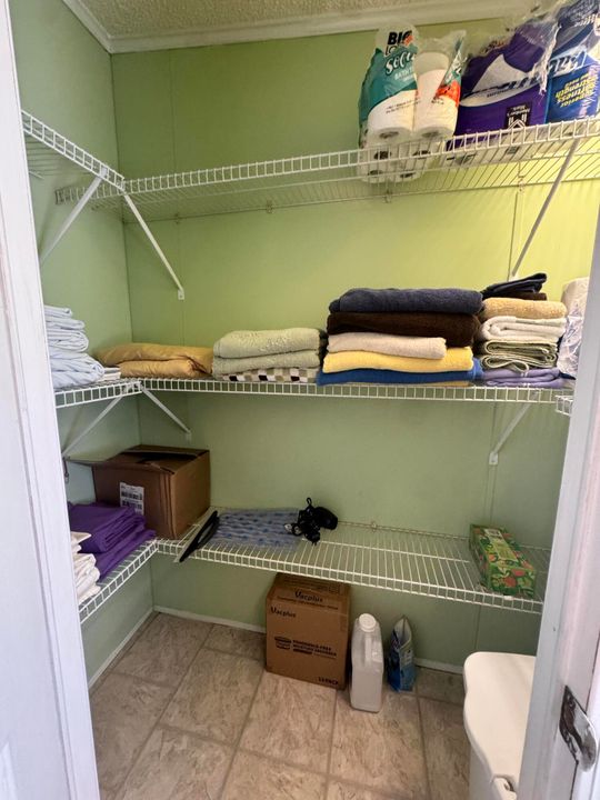 For Sale: $45,500 (2 beds, 2 baths, 1400 Square Feet)