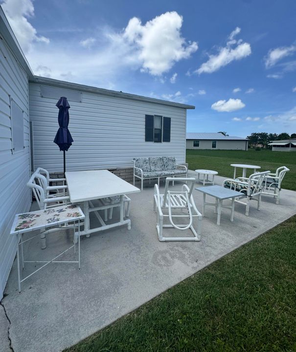 For Sale: $45,500 (2 beds, 2 baths, 1400 Square Feet)