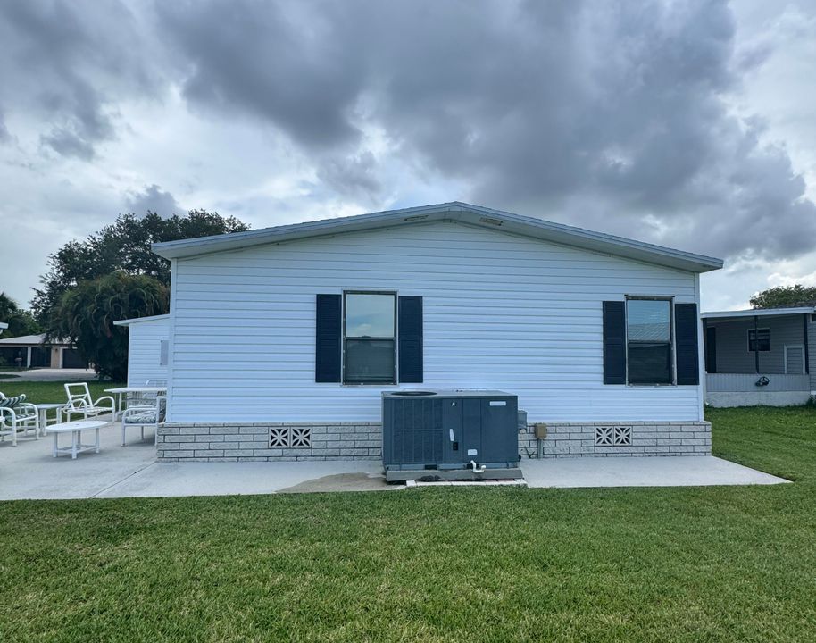 For Sale: $45,500 (2 beds, 2 baths, 1400 Square Feet)