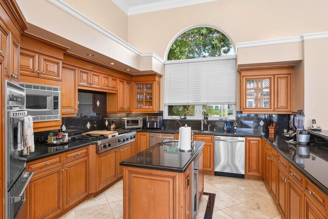 En Venta: $6,250,000 (5 camas, 5 baños, 7324 Pies cuadrados)