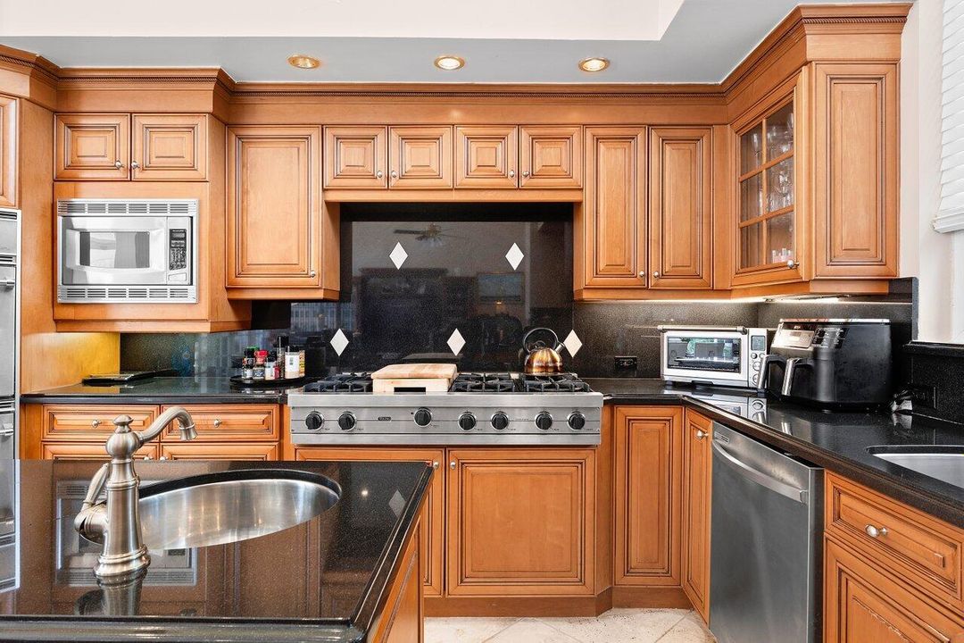 En Venta: $6,250,000 (5 camas, 5 baños, 7324 Pies cuadrados)