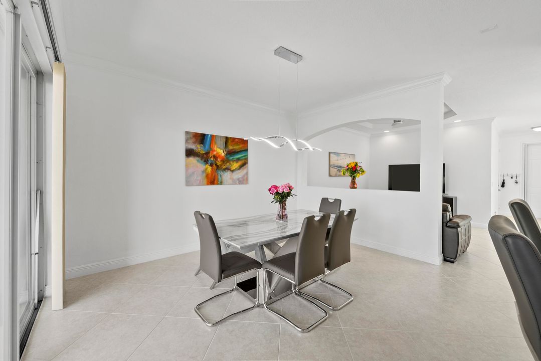 For Sale: $549,900 (4 beds, 2 baths, 1945 Square Feet)