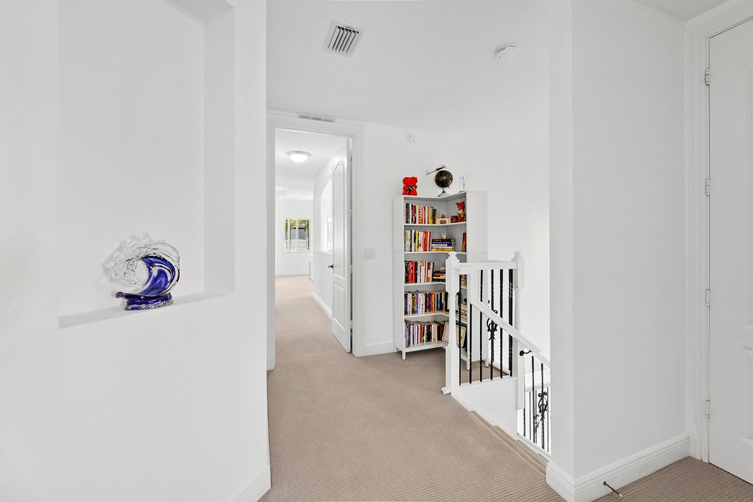 For Sale: $549,900 (4 beds, 2 baths, 1945 Square Feet)