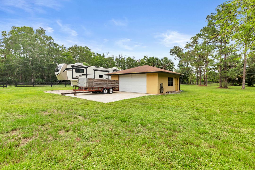 Activo con contrato: $1,475,000 (3 camas, 3 baños, 3279 Pies cuadrados)