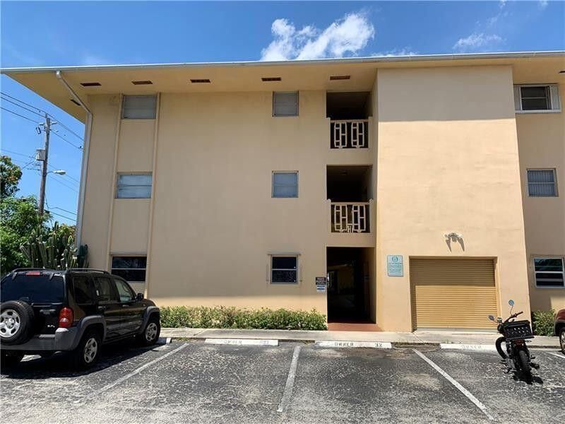 Active With Contract: $1,450 (1 beds, 1 baths, 640 Square Feet)
