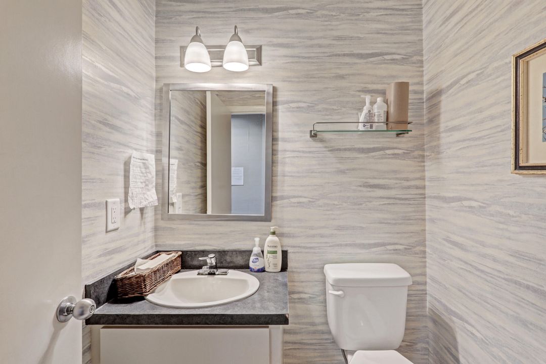 На продажу: $32 (0 спален, 0 ванн, 2851 Квадратных фут)