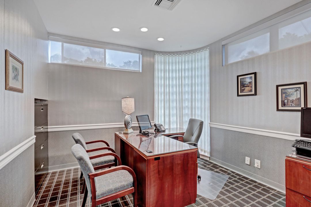 На продажу: $32 (0 спален, 0 ванн, 2851 Квадратных фут)