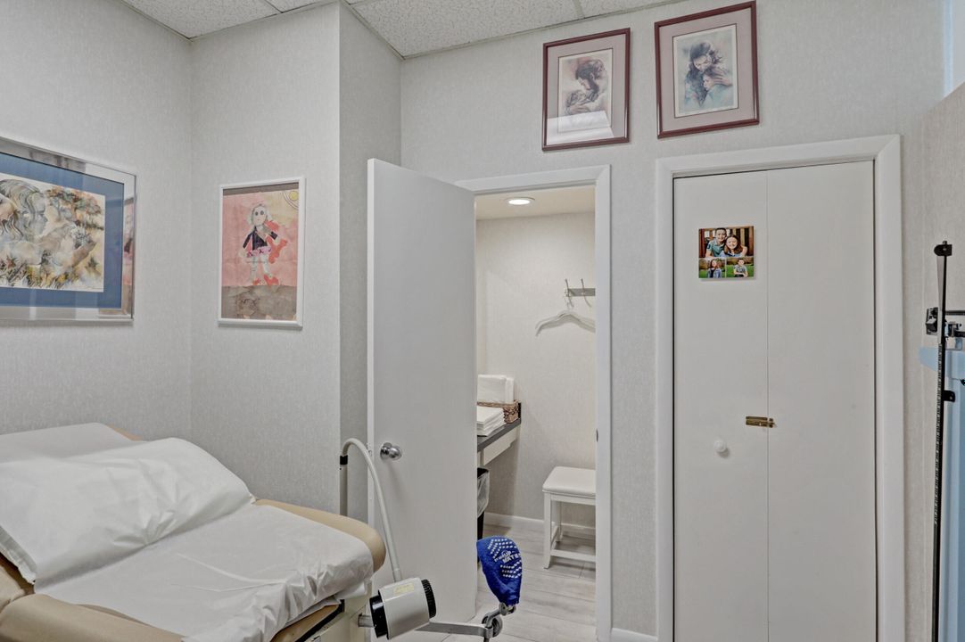 На продажу: $32 (0 спален, 0 ванн, 2851 Квадратных фут)