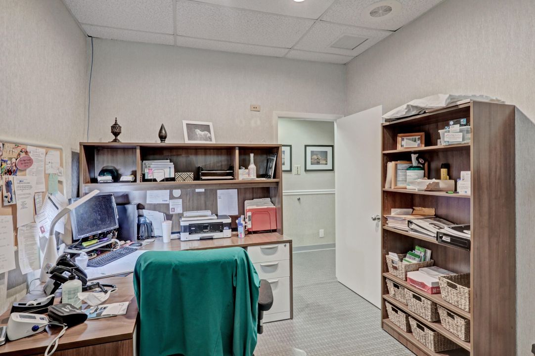 На продажу: $32 (0 спален, 0 ванн, 2851 Квадратных фут)