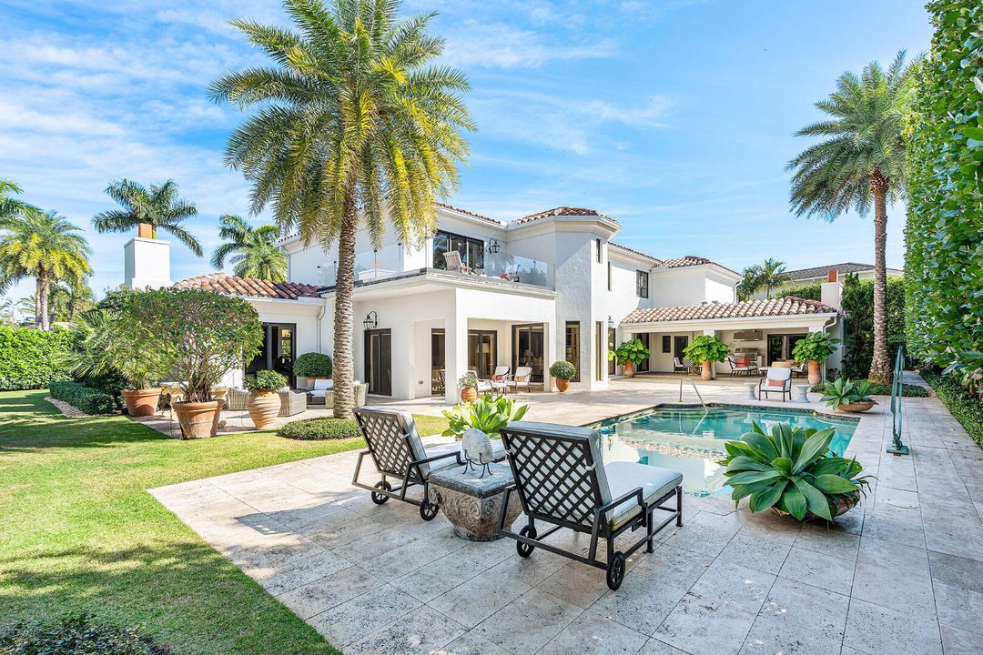 合同活跃: $8,750,000 (5 贝兹, 6 浴室, 6793 平方英尺)