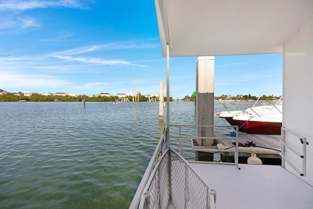 For Sale: $250,000 (1 beds, 1 baths, 600 Square Feet)