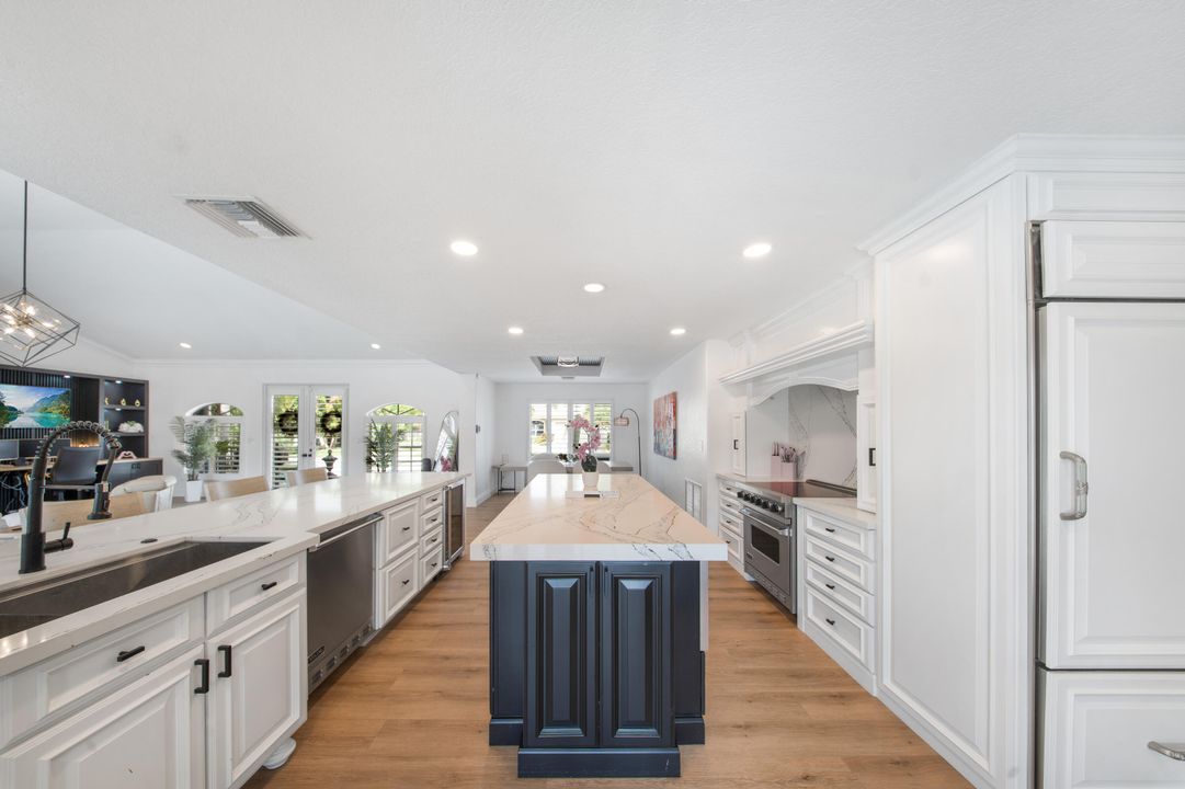 На продажу: $2,299,999 (3 спален, 2 ванн, 2195 Квадратных фут)