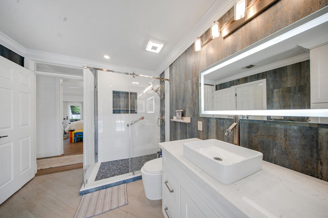 На продажу: $2,299,999 (3 спален, 2 ванн, 2195 Квадратных фут)