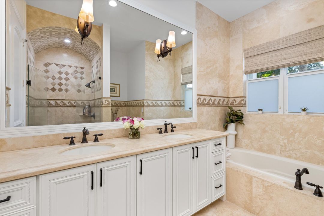 Под контрактом: $5,750,000 (5 спален, 7 ванн, 6051 Квадратных фут)